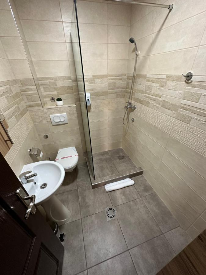 Sky Lux Apartmani Surčin Exteriér fotografie