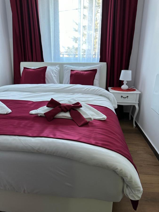 Sky Lux Apartmani Surčin Exteriér fotografie