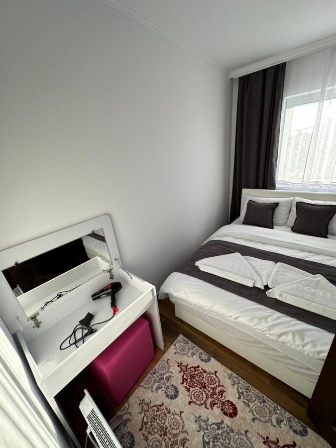 Sky Lux Apartmani Surčin Exteriér fotografie