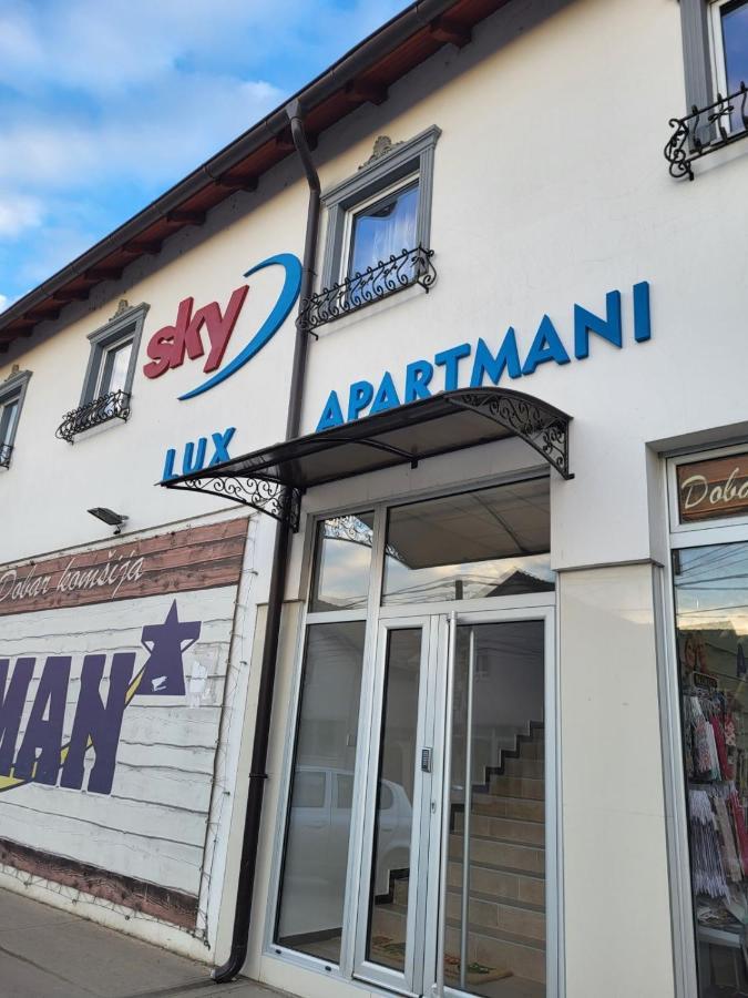 Sky Lux Apartmani Surčin Exteriér fotografie